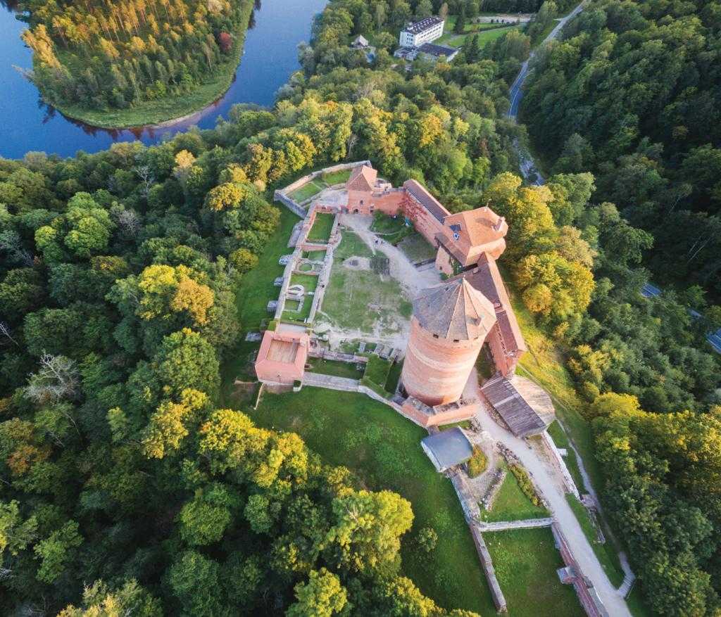 Замок в Сигулде