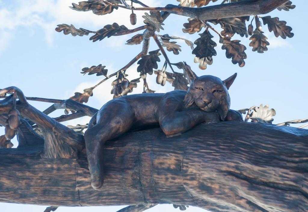 Скульптура в парке Бажова