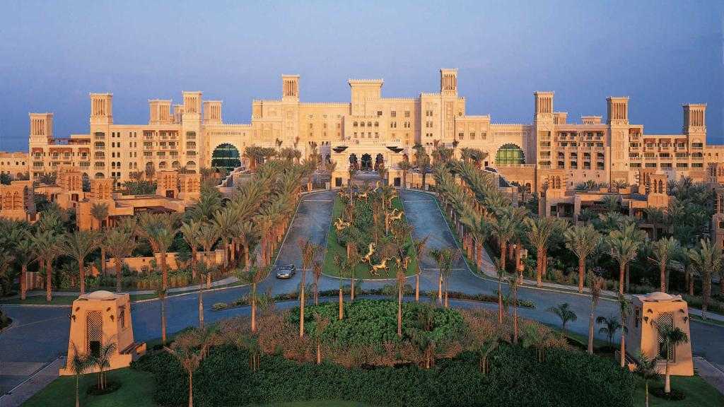 Отель Jumeirah Al Qasr