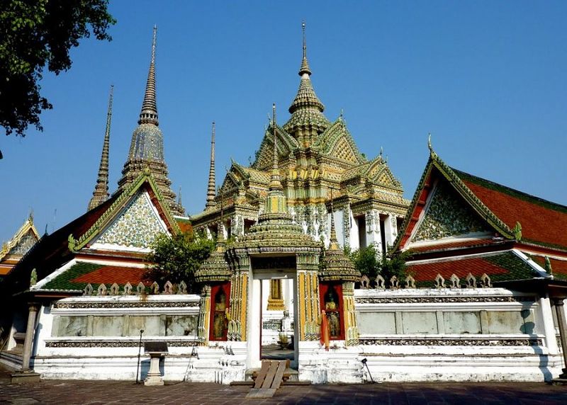Храм Лежащего Будды в Бангкоке часы работы
