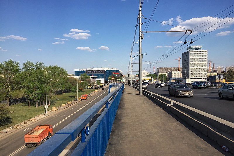Движение через Автозаводский мост